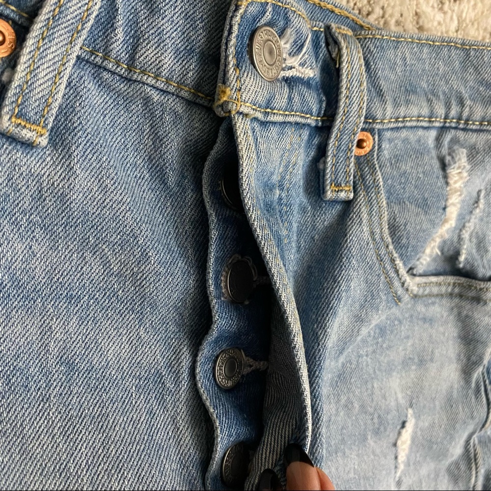 LEVIS | ribcage light wash denim shorts - Picture 5 of 5